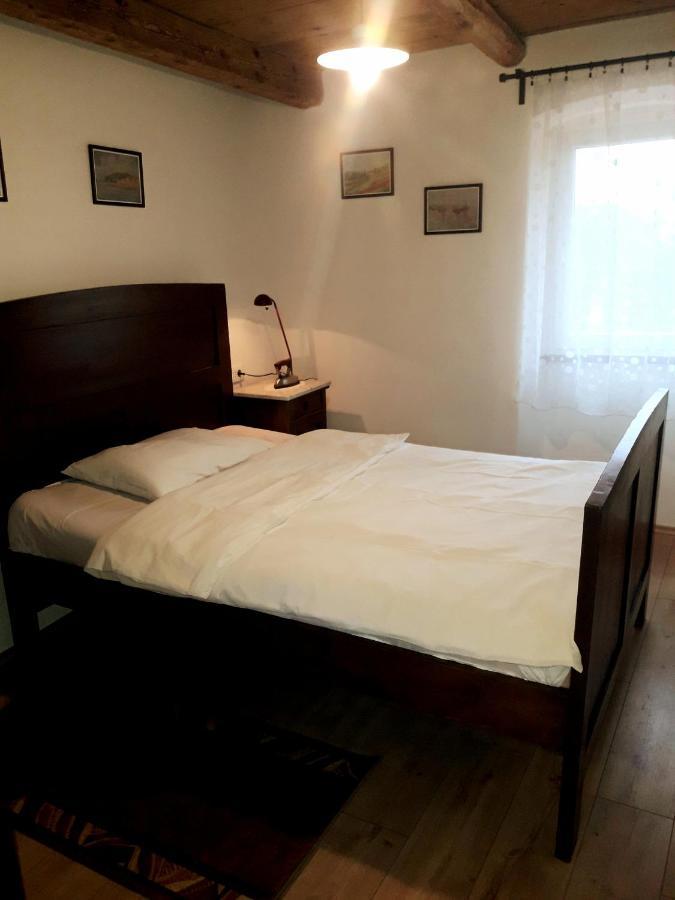 Casa Istriana Nona Pina Villa Kaštelir Dış mekan fotoğraf