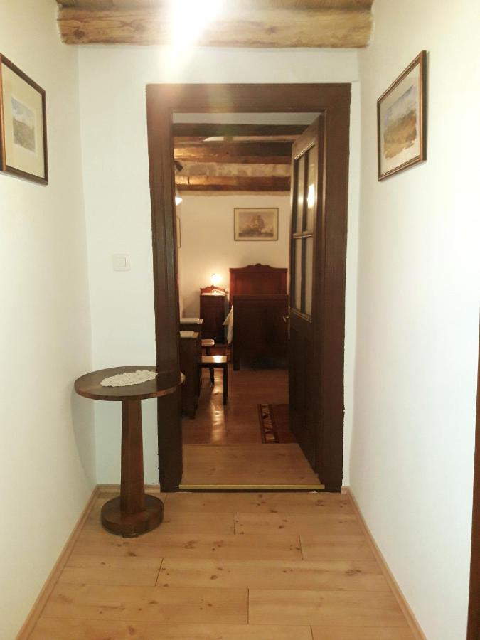 Casa Istriana Nona Pina Villa Kaštelir Dış mekan fotoğraf