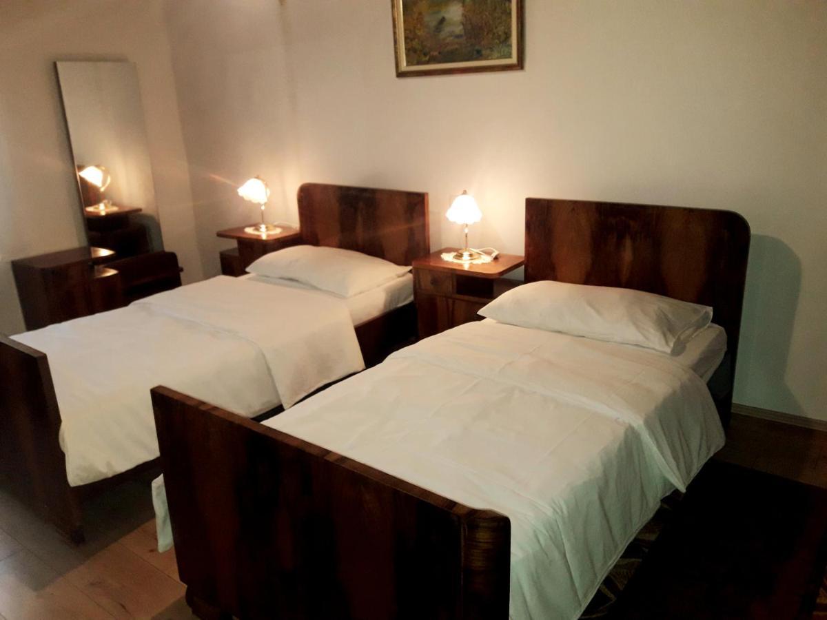 Casa Istriana Nona Pina Villa Kaštelir Dış mekan fotoğraf